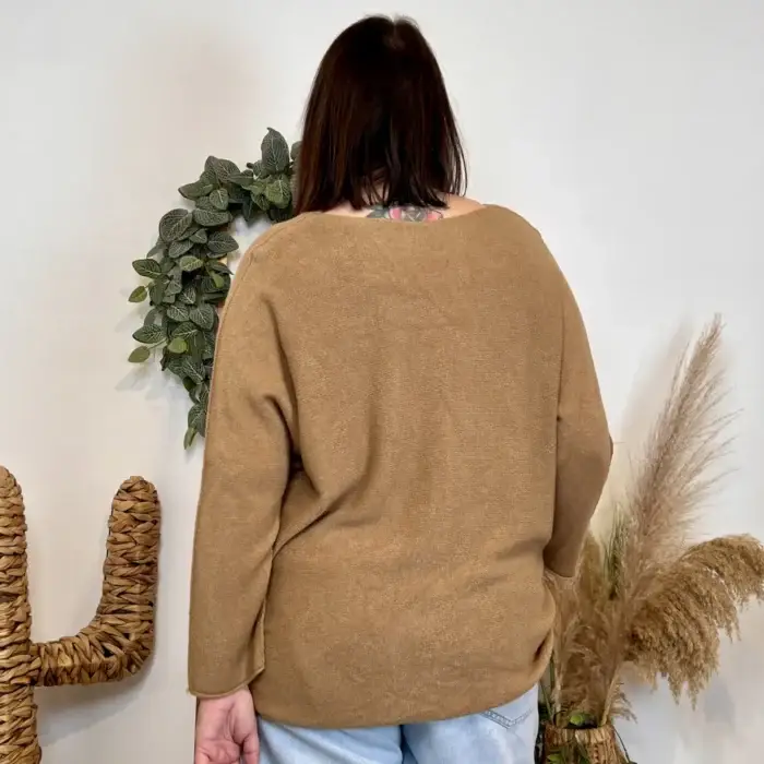 Pull femme oversize col V « Jolies Formes » - camel - taille-unique-grande-taille