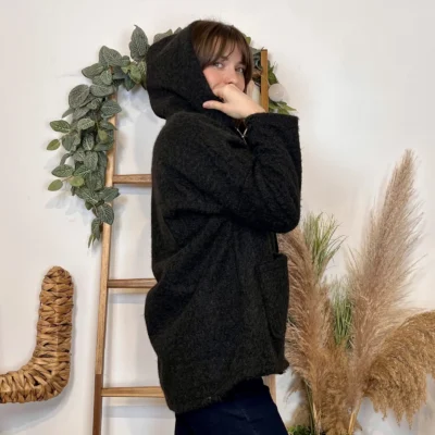 J986 - Manteau à capuche (TU) - noir - taille-unique