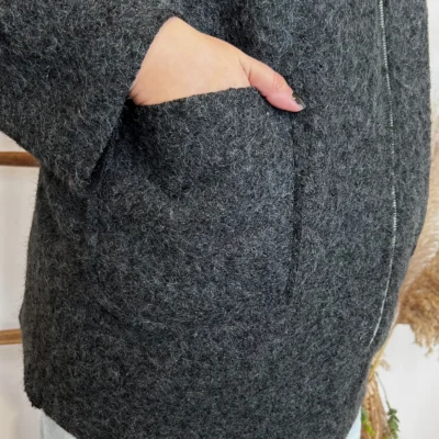 J995 - Manteau à capuche (GT) - noir - taille-unique-grande-taille