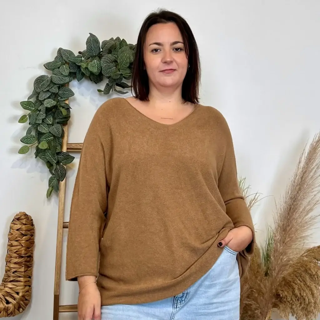 J976 - Pull manche longue (GT) - camel - taille-unique-grande-taille