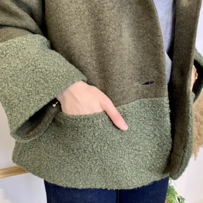 J946 - Manteau bouclettes (TU) - kaki - taille-unique