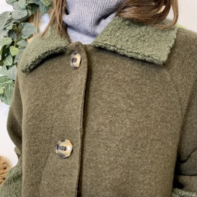 J946 - Manteau bouclettes (TU) - kaki - taille-unique