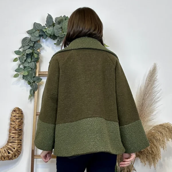 J946 - Manteau bouclettes (TU) - kaki - taille-unique