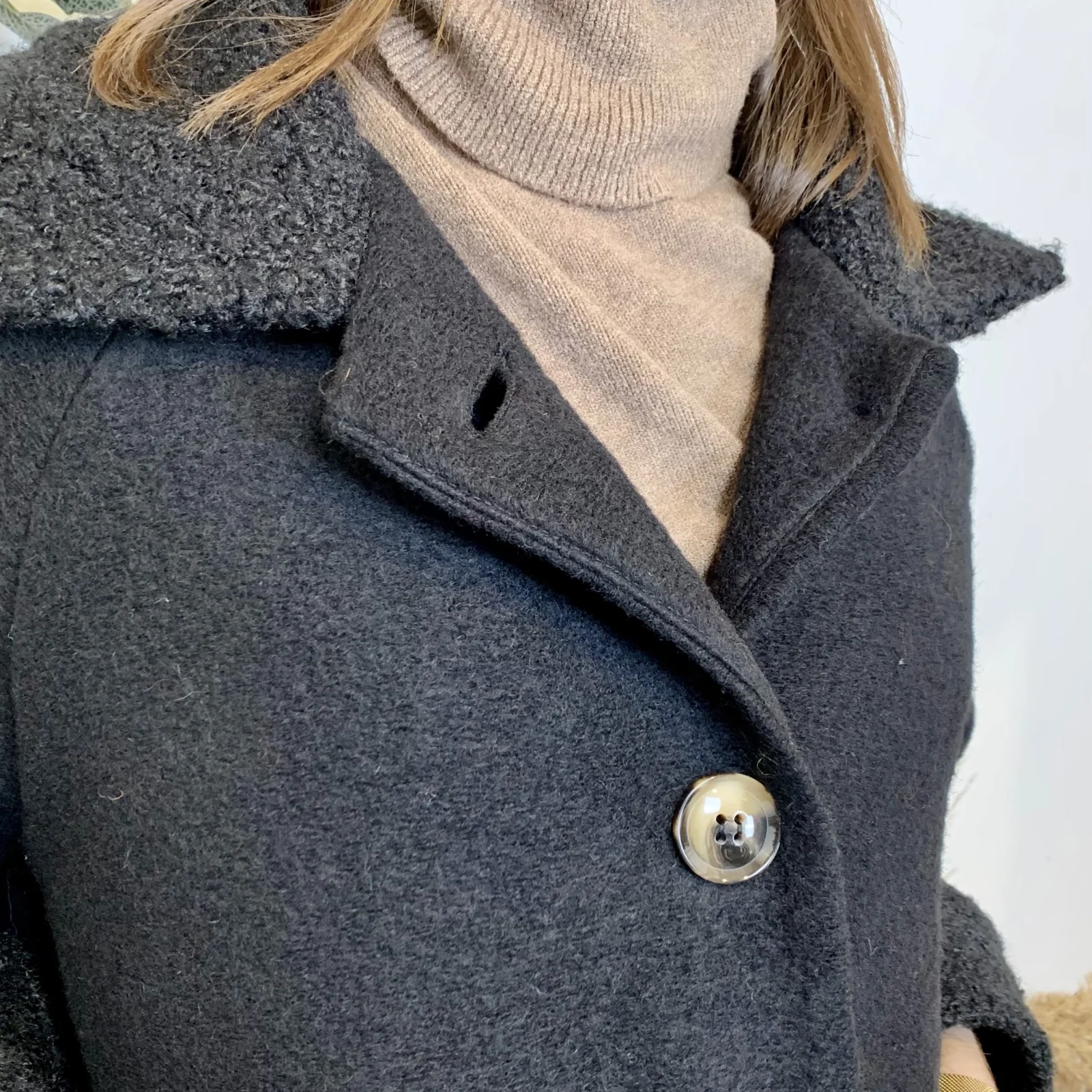 J946 - Manteau bouclettes (TU) - noir - taille-unique