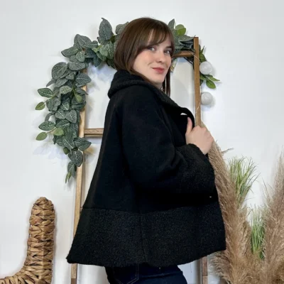 J946 - Manteau bouclettes (TU) - noir - taille-unique