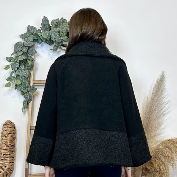 J946 - Manteau bouclettes (TU) - noir - taille-unique