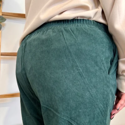 L753 - Pantalon Velours - vert-sapin - 48