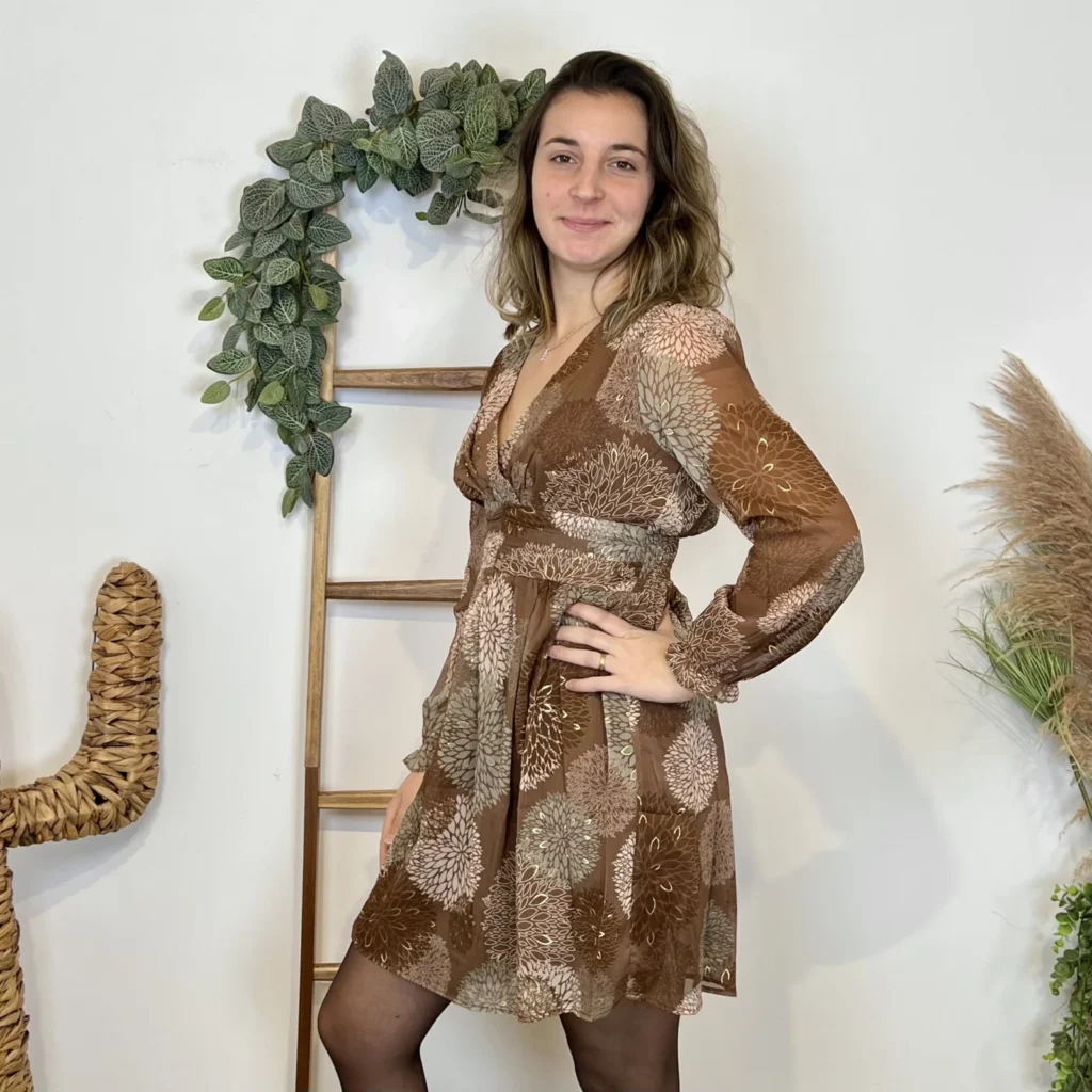 J910 - Robe pétales (T36-T40) - marron - 38