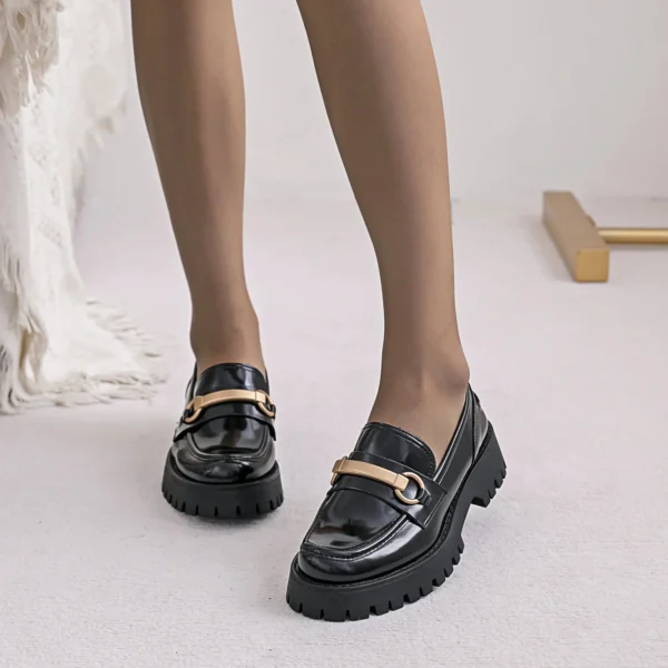 R388- Mocassins semelle crantée - noir - 41