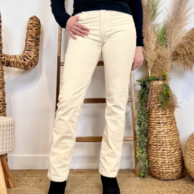 W129- Jean Droite Voggo (T36-T44) - ecru - 44