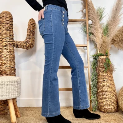 W132 - Jean Flare avec boutons (T36-T44) - denim - 44