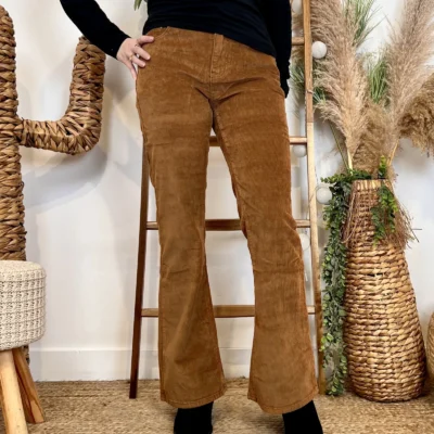 W136- Jean Bootcut Velours (T36-T44) - camel - 44