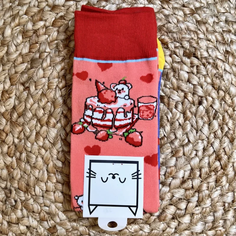 V285 - Chaussettes à motifs - rouge-gateau - sans-taille