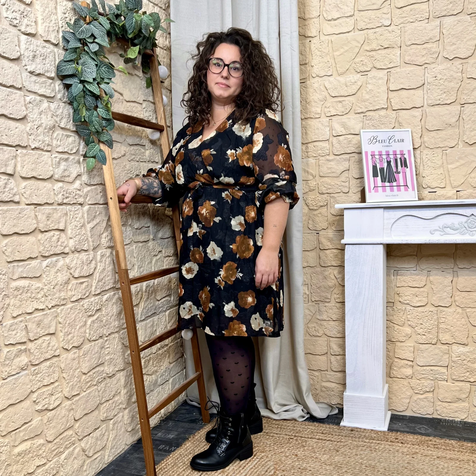 K909- Robe à fleurs (T40-T48) - noir - 48