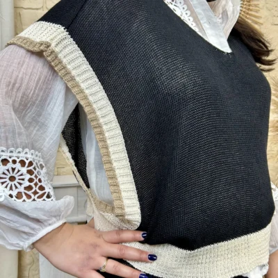 I825 - Poncho tricolore (TU) - noir - taille-unique