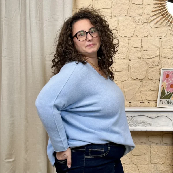 J802 - Pull manche longue (GT) - bleu-ciel - taille-unique-grande-taille