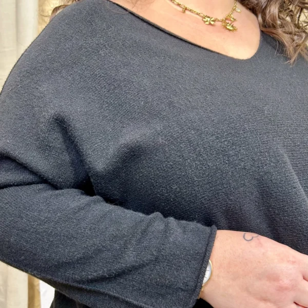 J802 - Pull manche longue (GT) - noir - taille-unique-grande-taille