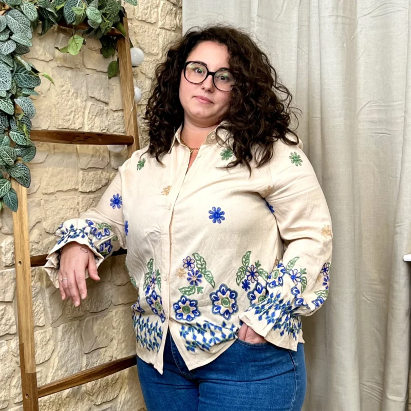 J788 - Chemise brodée fleurie (T40-T48) - beige-bleu - 48