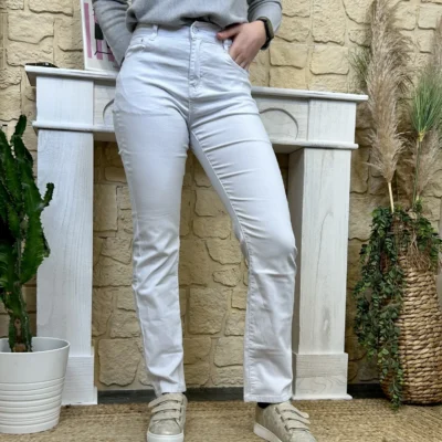 K836 - Jean Droit (T36-T44) - blanc - 44