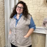 Gilet sans manches femme en maille « Jolies Formes » - taupe - 48