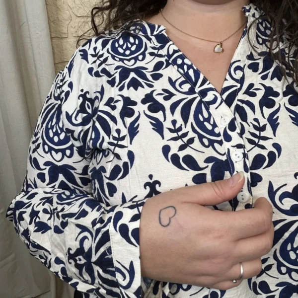 J799- Blouse arabesque (T44-T52) - marine - 52