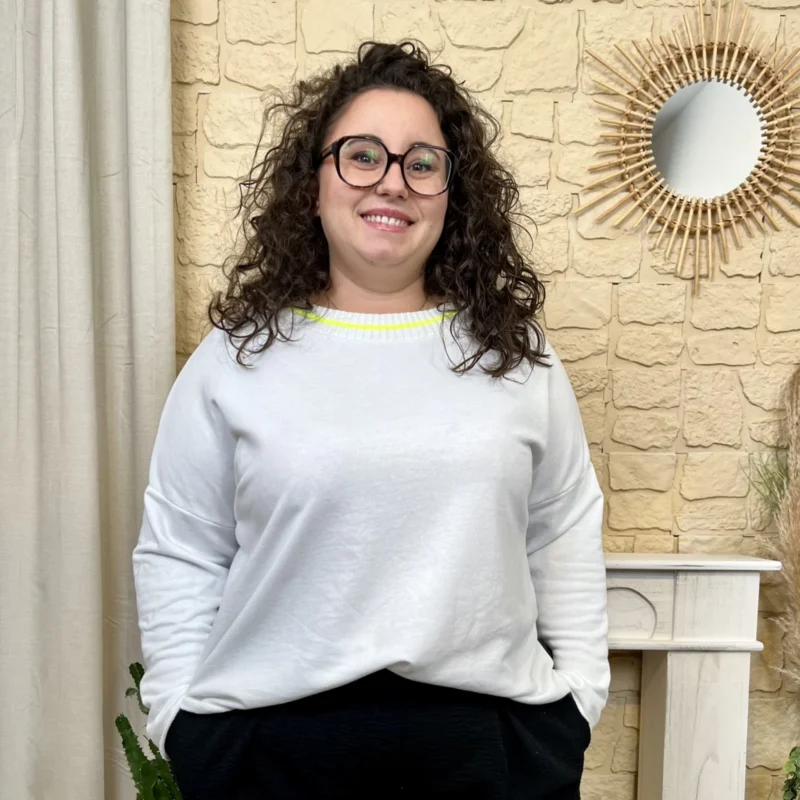 J369- Sweat (GT) - blanc - taille-unique-grande-taille