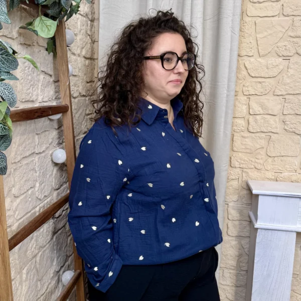 J772 - Chemise petits cœurs (T40-T48) - marine - 48