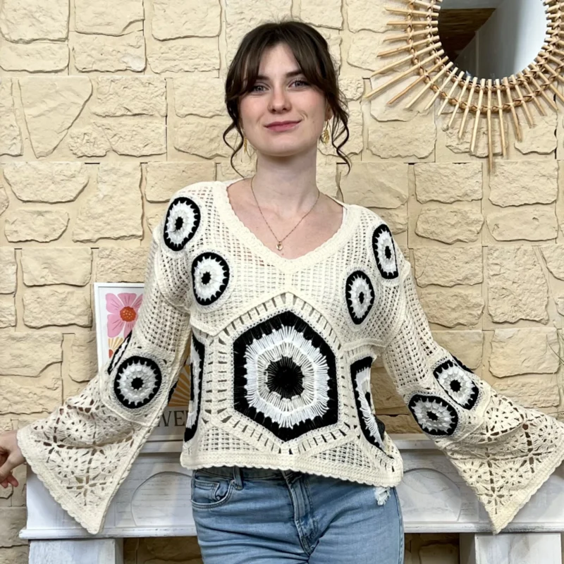 I773 - Pull en crochet (TU) - beige-noir - taille-unique
