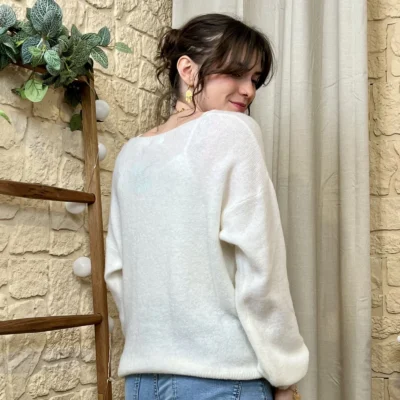 I776 - Pull col V en maille douce - blanc - taille-unique