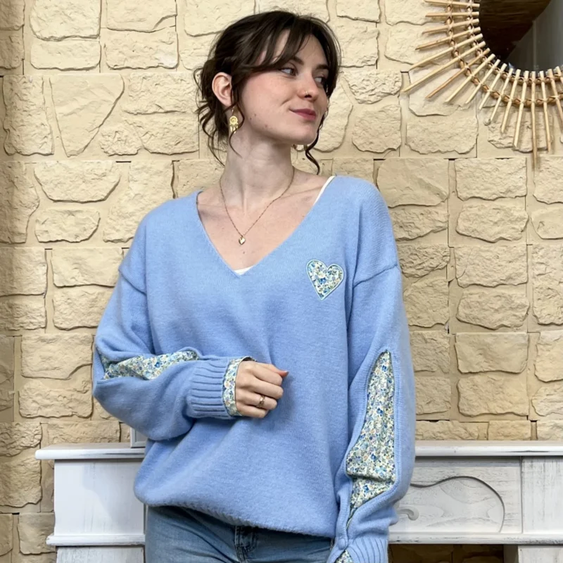 I742 - Pull fantaisie (TU) - bleu-ciel - taille-unique