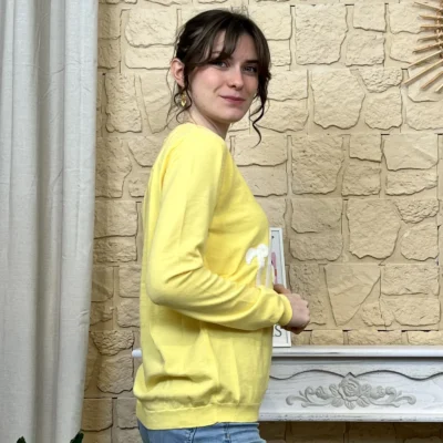 I732 - Pull vintage (TU) - jaune - taille-unique