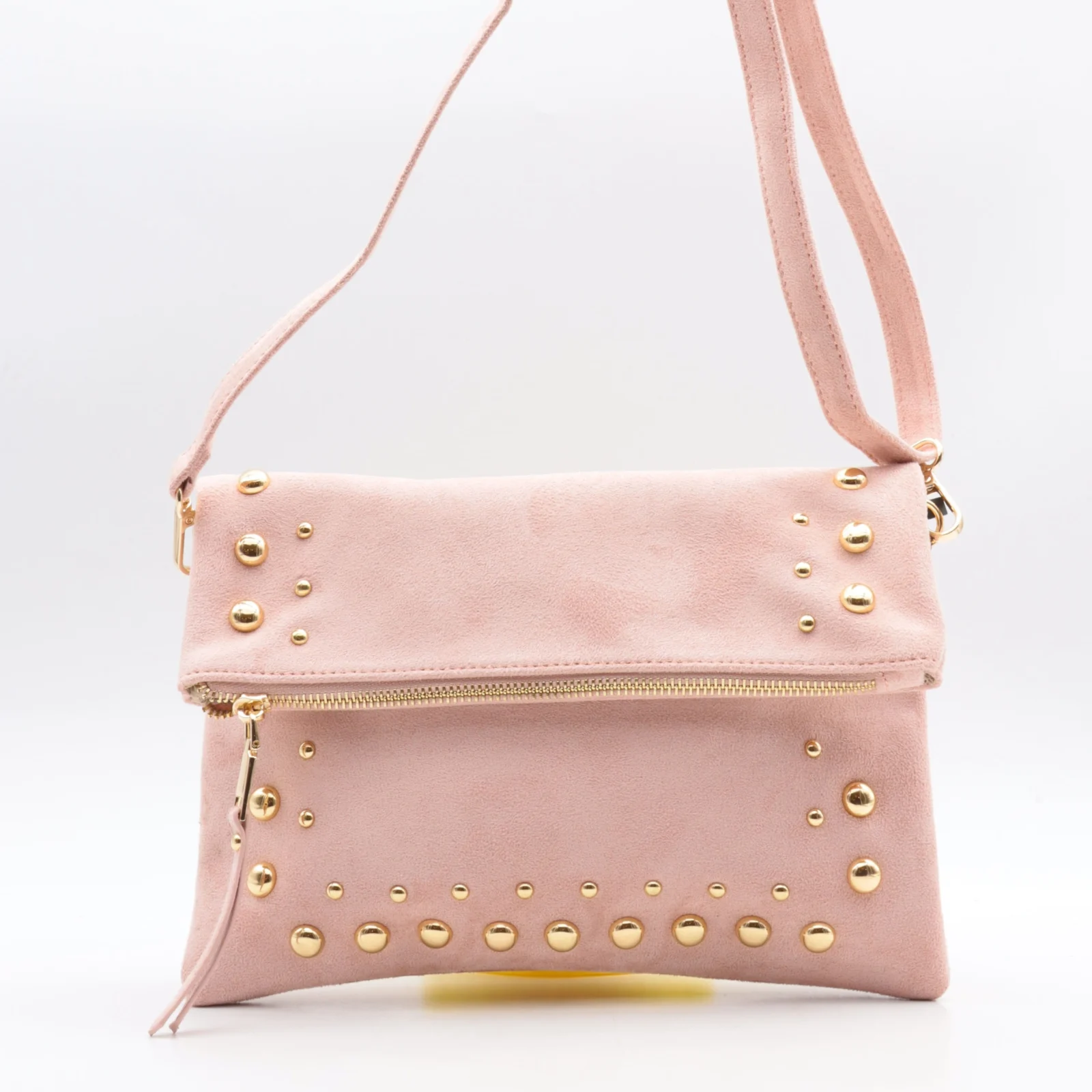 O975- Pochette effet daim à clous - rose-poudre - sans-taille