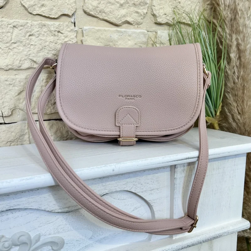 O974- Petit Sac bandoulière à rabat - rose-pale - sans-taille