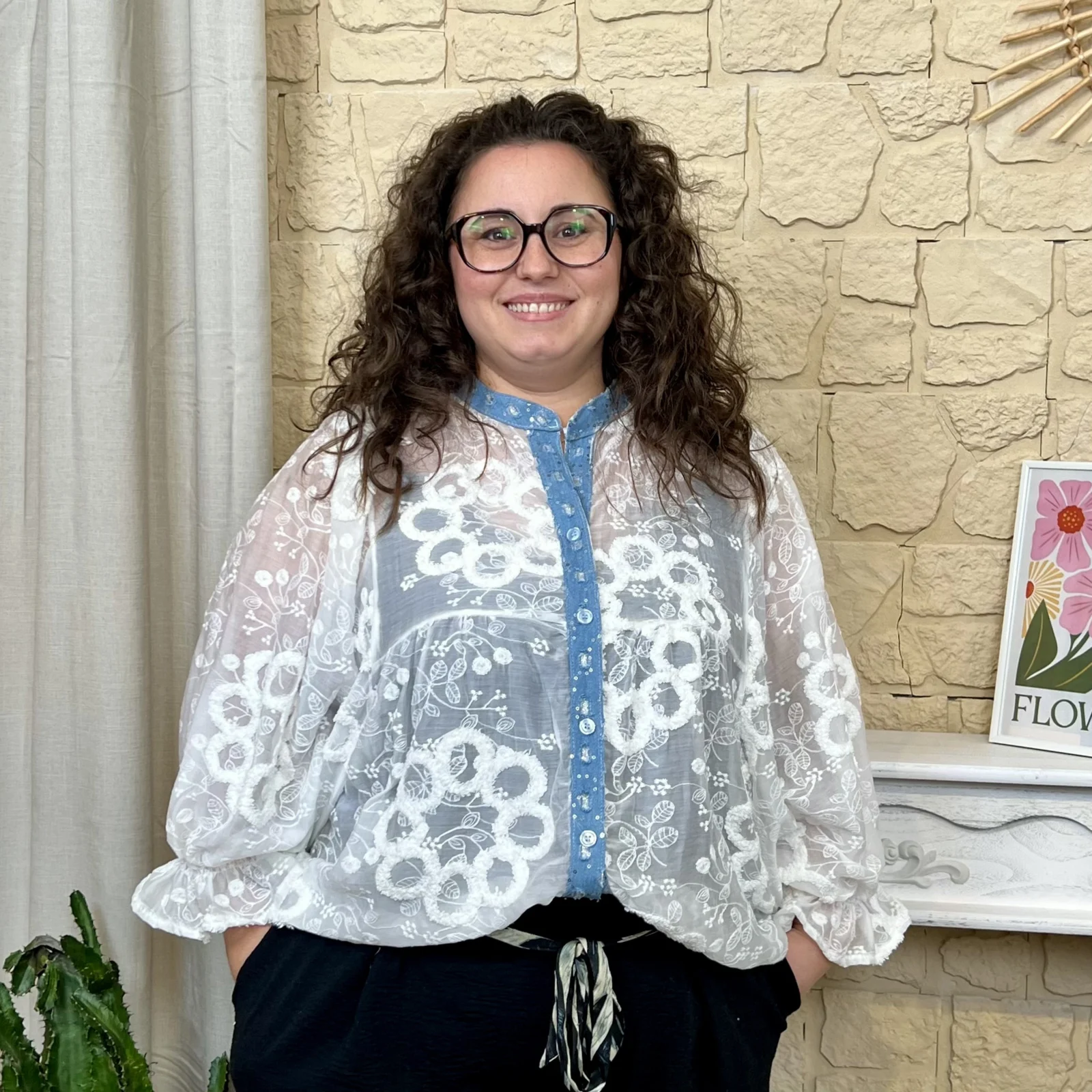 J735 - Chemise coton brodé (GT)