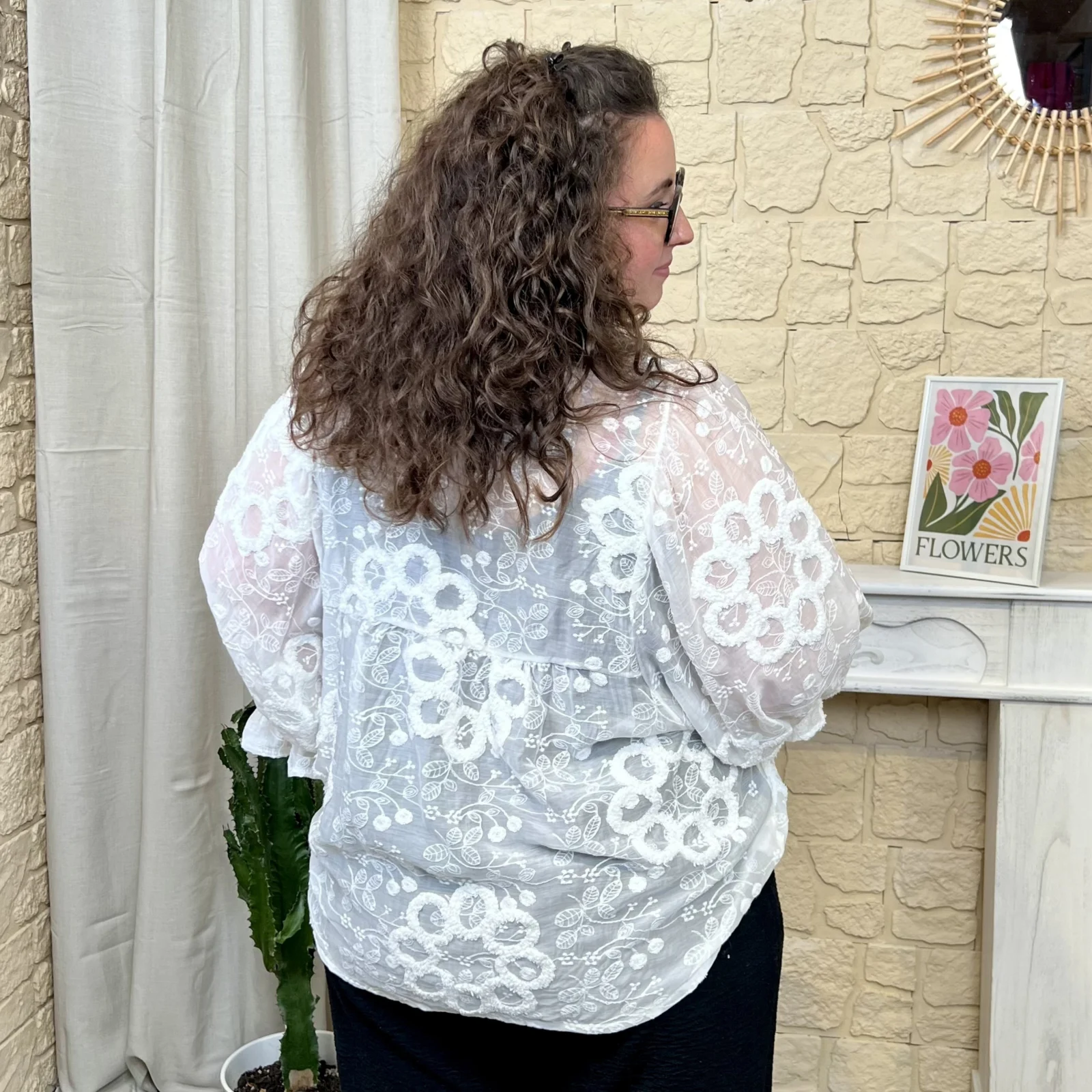 J735 - Chemise coton brodé (GT)