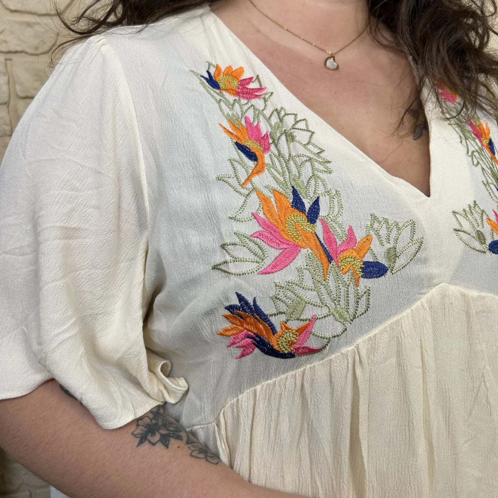 J723 - Robe longue broderies (T40-T48) - beige - 48