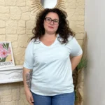 T-shirt femme col V « Jolies Formes » - vert-deau - taille-unique-grande-taille