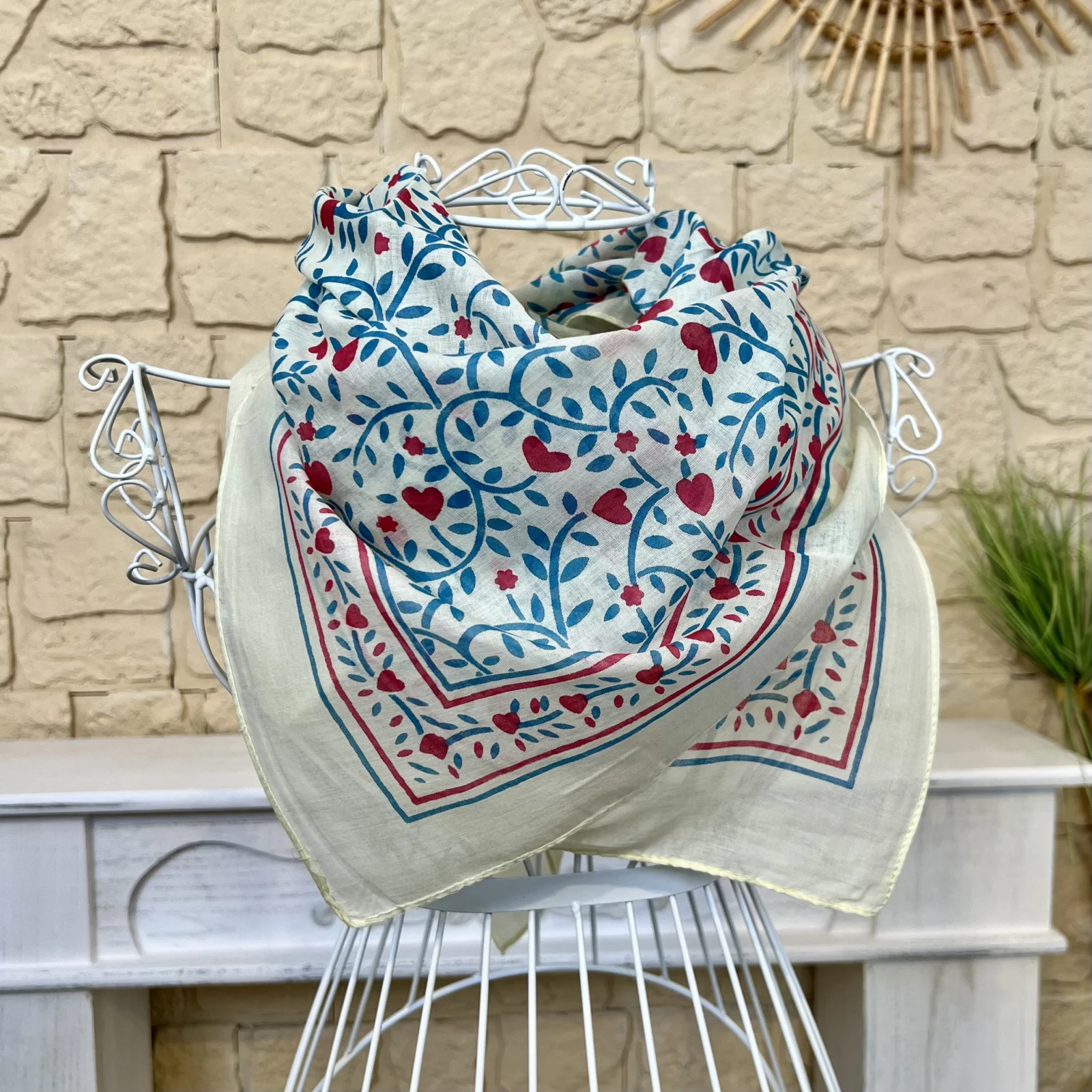 Y450 - Foulard feuillage & cœurs - fuchsia - sans-taille