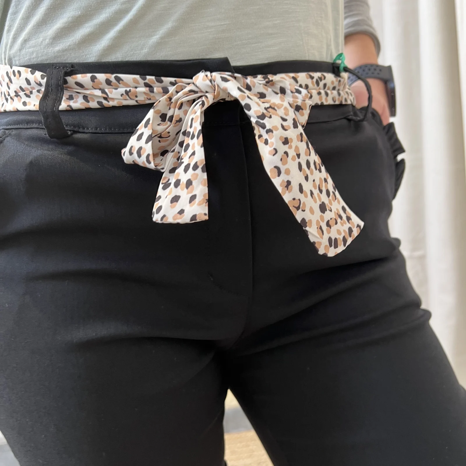 L715 - Pantalon chino (T36-T44) - noir - 44