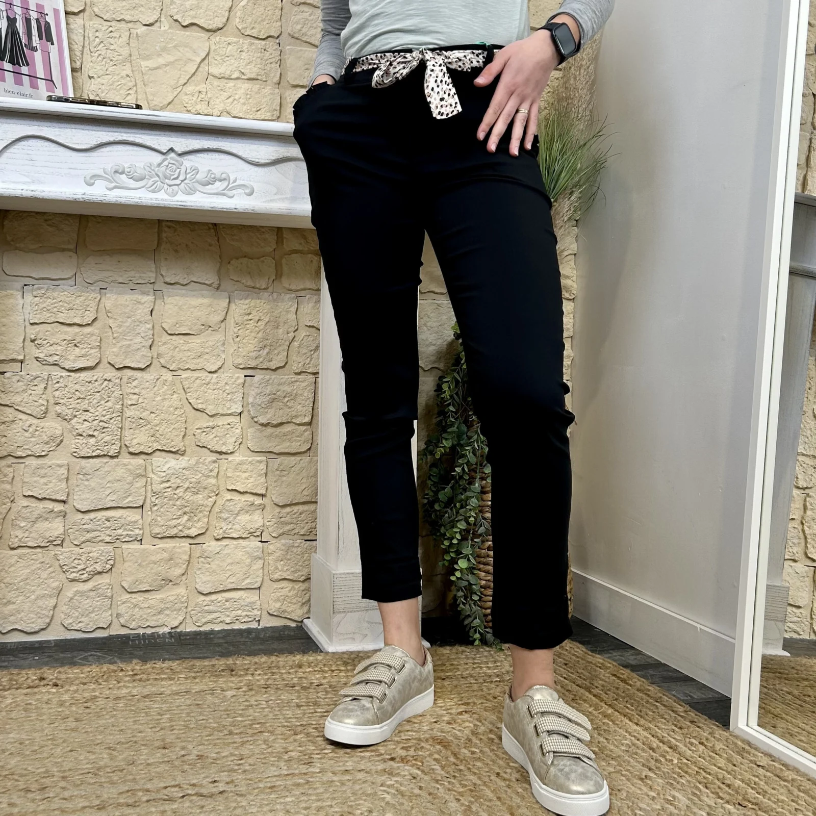 L715 - Pantalon chino (T36-T44) - noir - 44