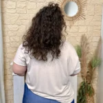 T-shirt femme fluide col V « Jolies Formes » - beige - taille-unique-grande-taille