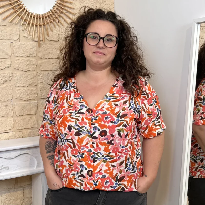 J673 - Blouse fleurie (T40-T48) - corail - 48