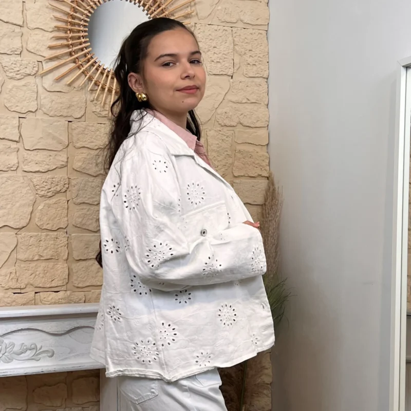 I576 - Veste en jean brodée - blanc - taille-unique