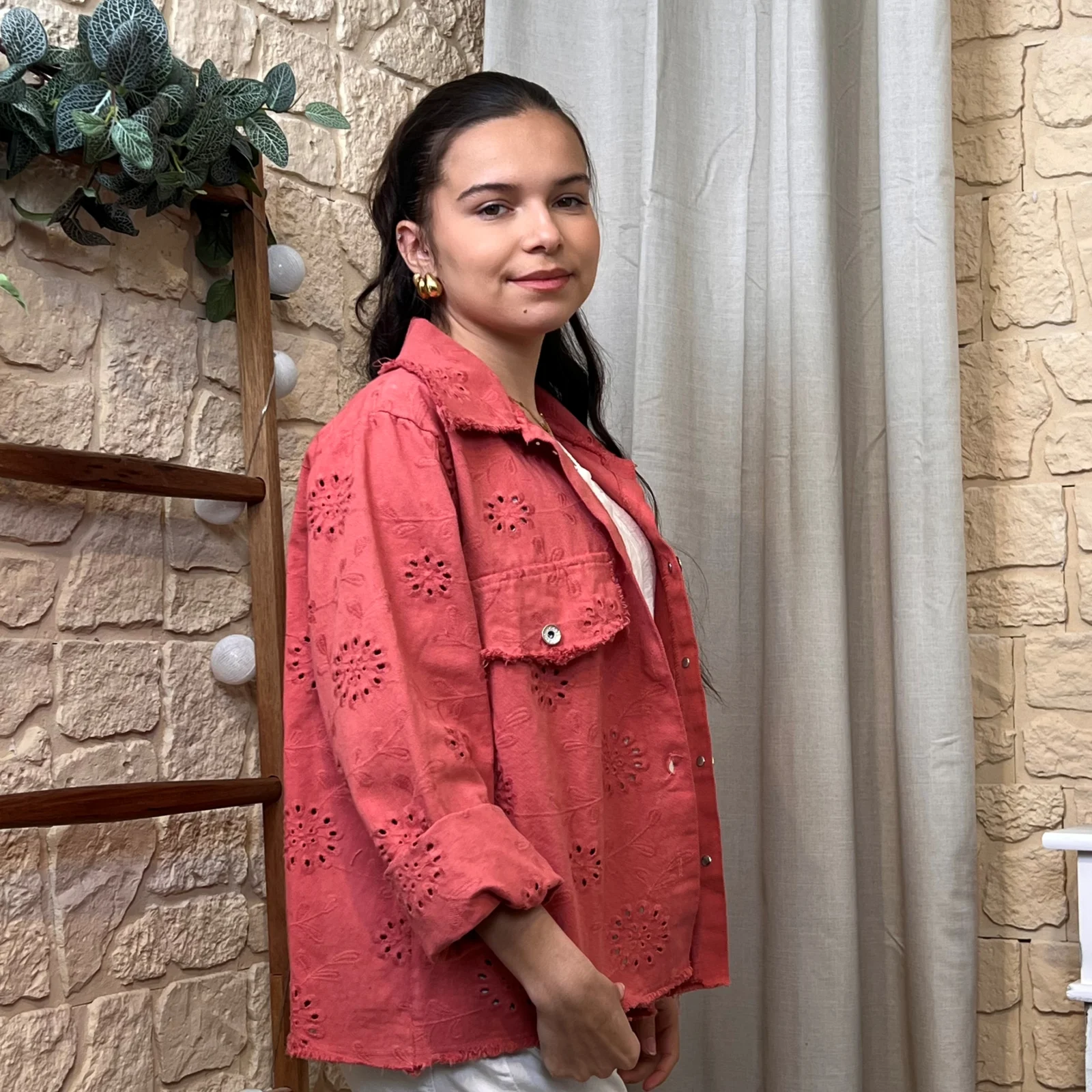 I598 - Veste en jean brodée (TU) - corail-terracota - taille-unique