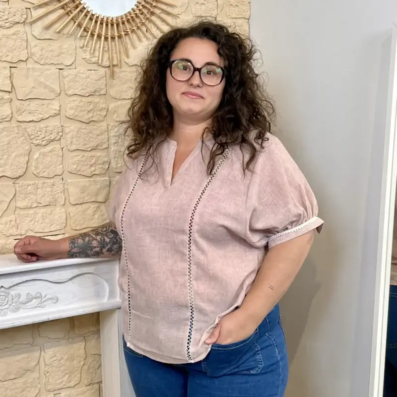 J589 - Blouse ajourée - rose-poudre - 52