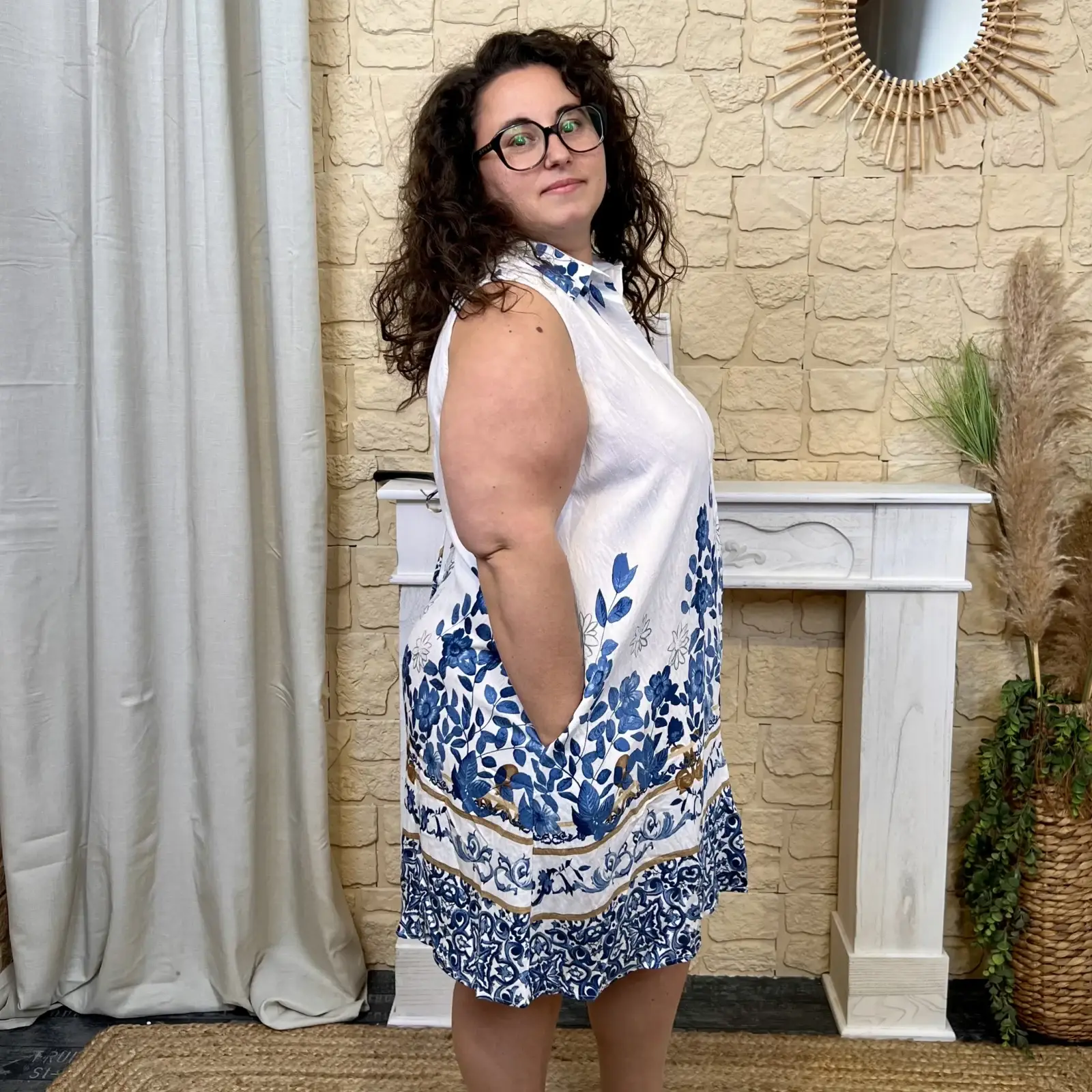 J592 - Robe imprimée - marine - 52