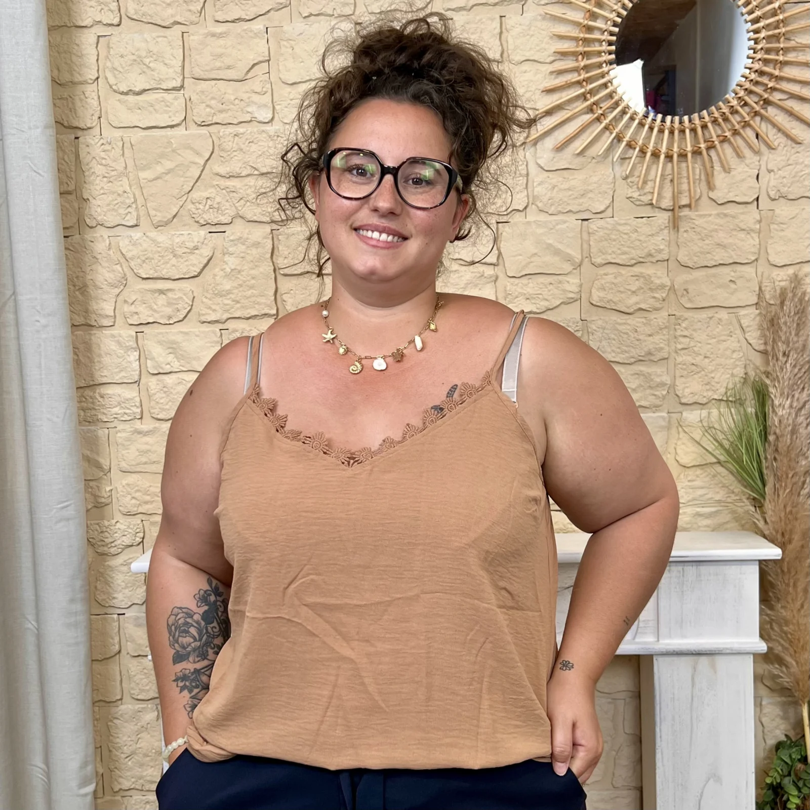 Débardeur uni à dentelle – Jolies Formes Christy - beige-fonce - 52