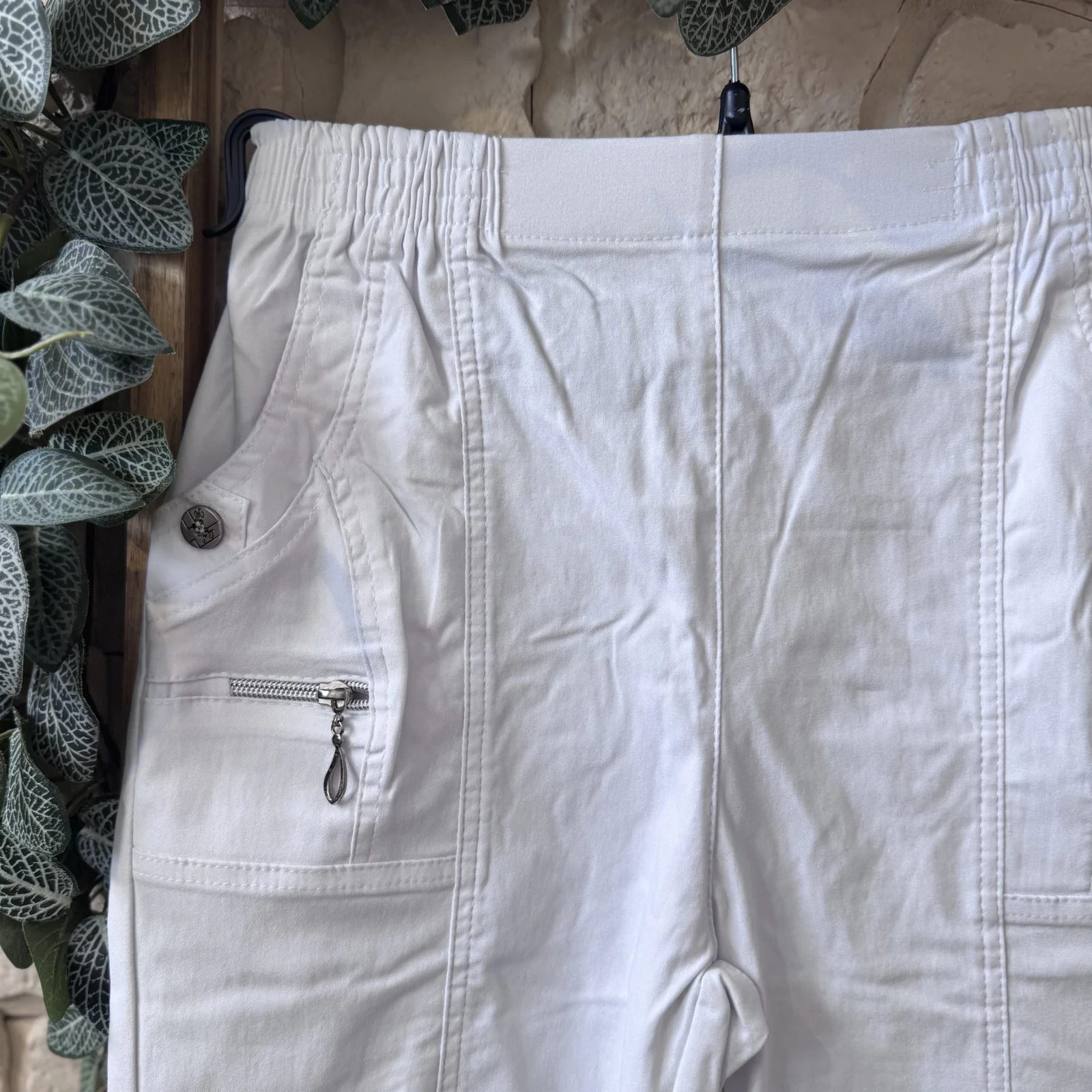 Short confort femme à poches zippées - blanc - 58