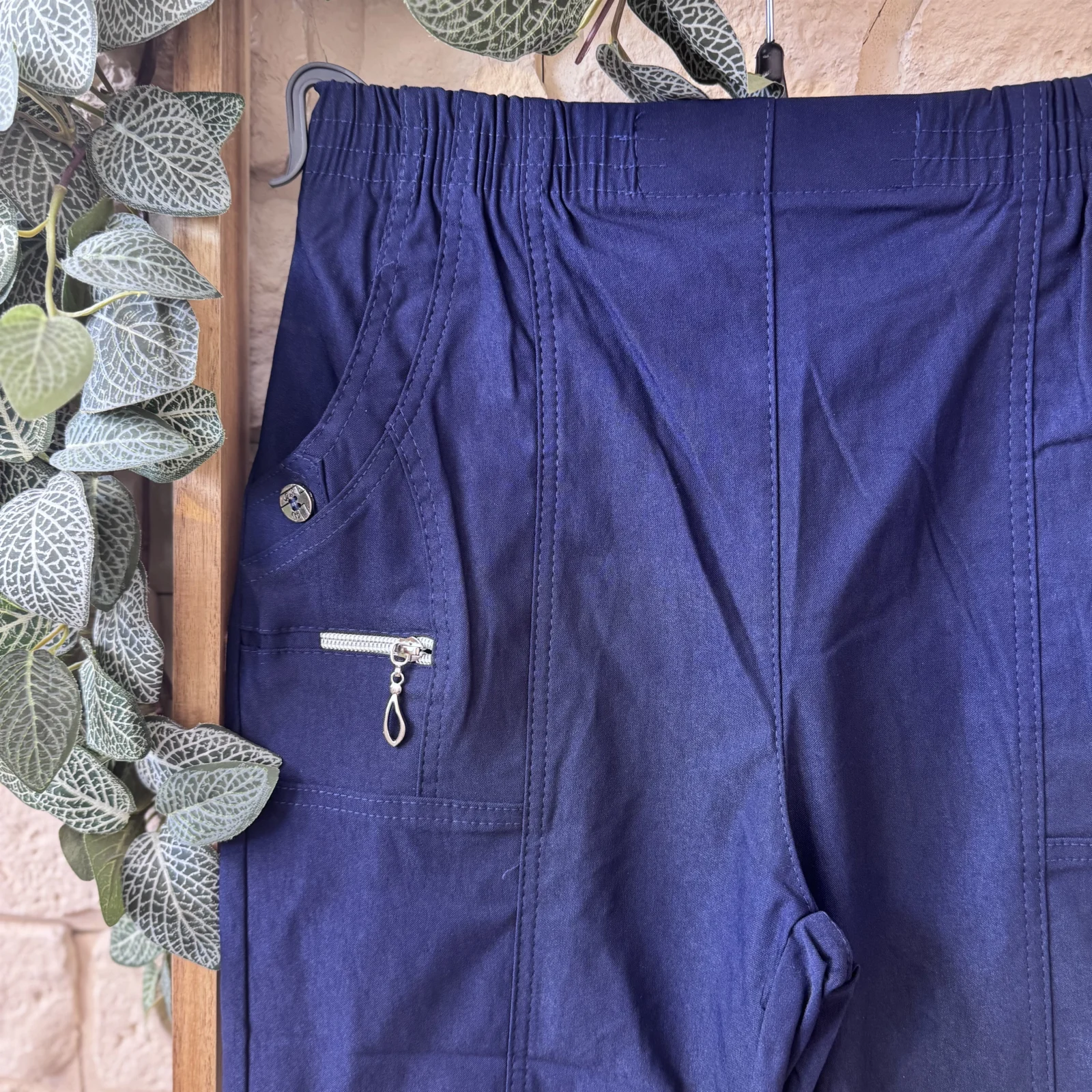Short confort femme à poches zippées - marine - 58