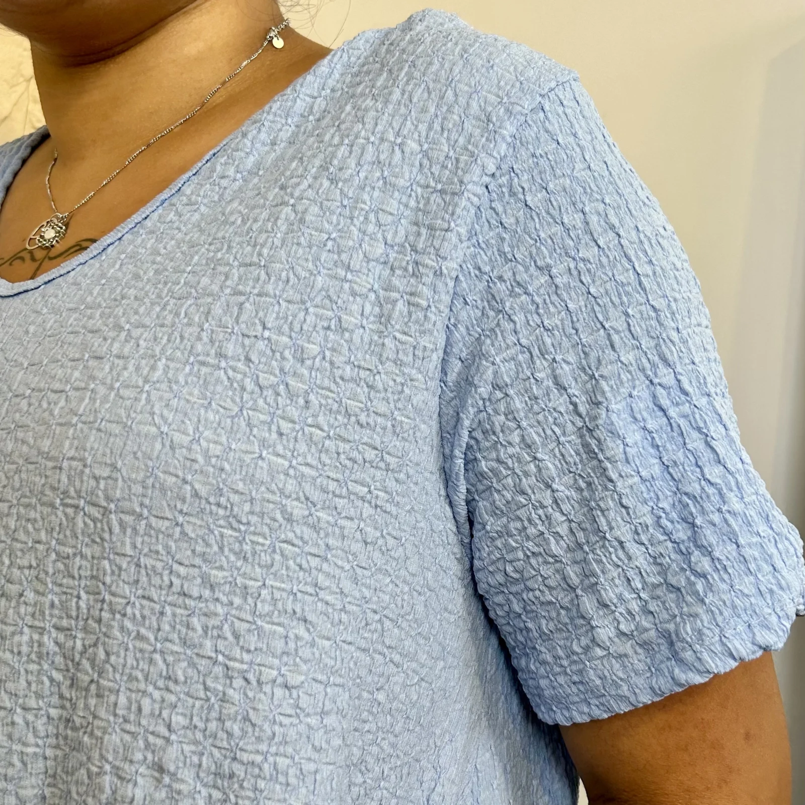 Tunique texturée dentelle dos - bleu-ciel - taille-unique-grande-taille